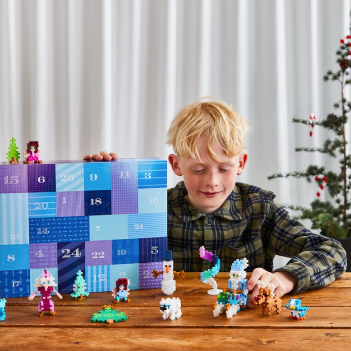 Plus-Plus Advent Calendar - Santa's Northern Lights Adventure